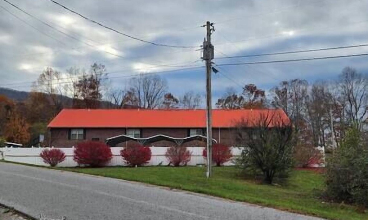 Green Valley Apartment | White Oak Lodge Guest House - Suite B