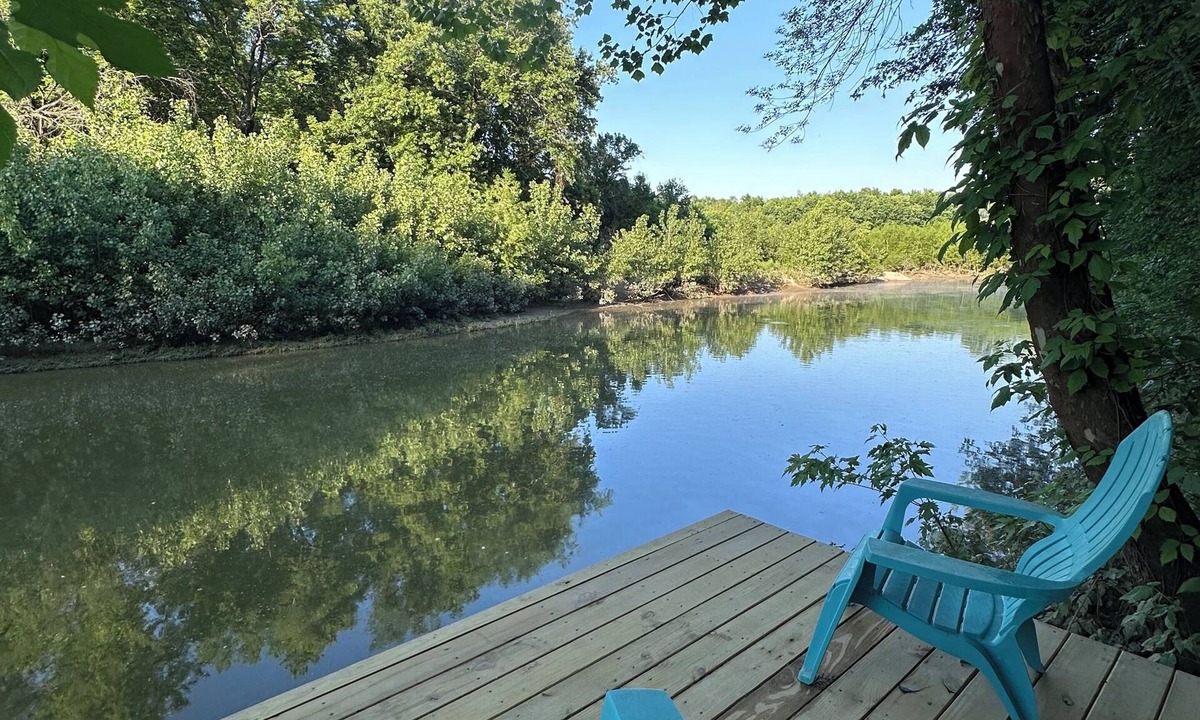 Freedom Cabin | White River Cabin - Private Dock & Wildlife
