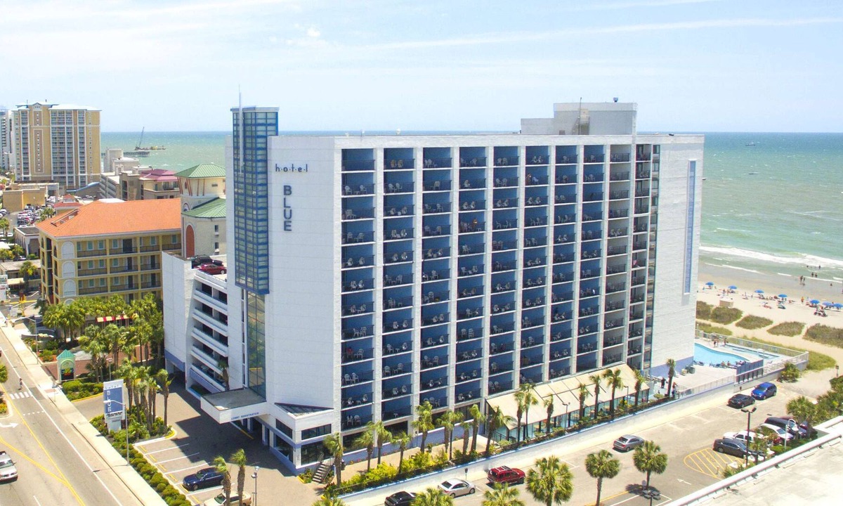 Myrtle Beach Resort | Wonderful Oceanfront Efficiency w/ Balcony + Official On-Site Rental Privileges