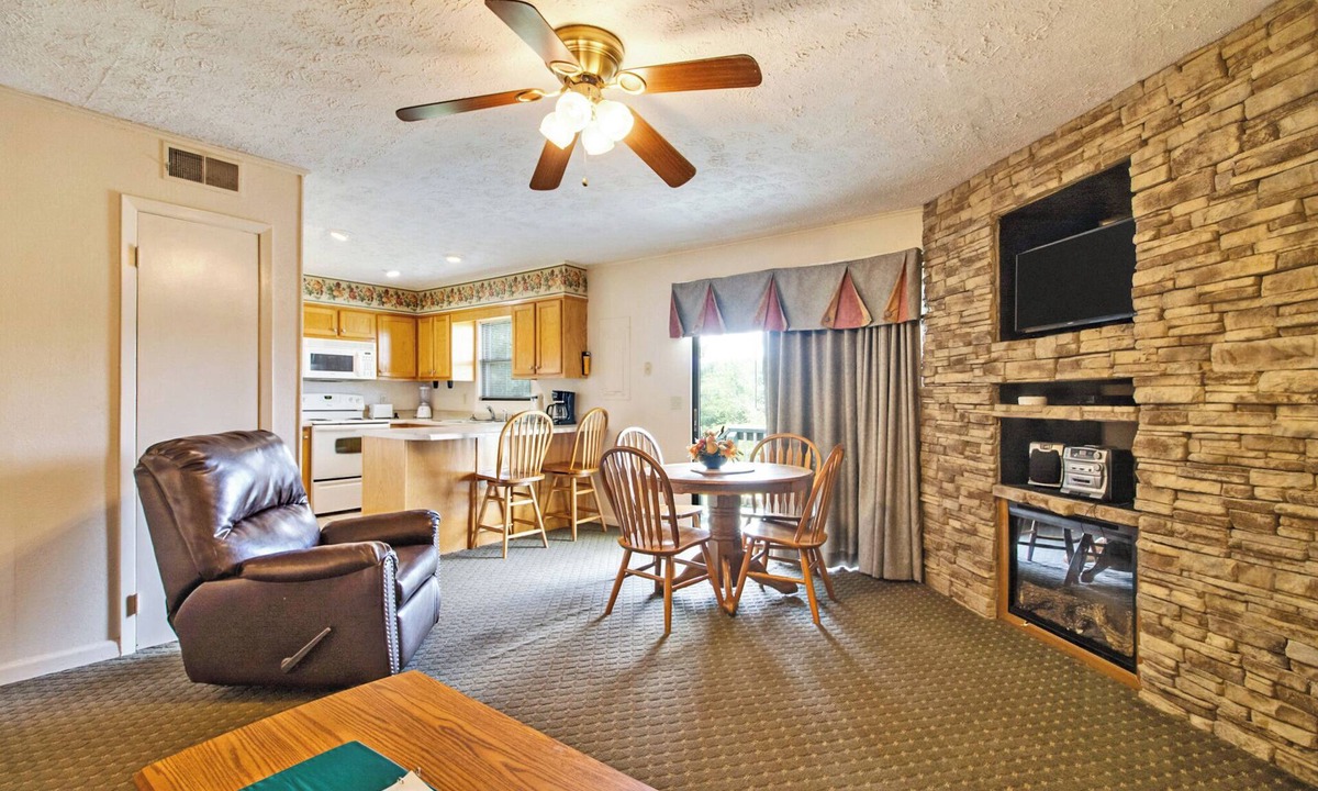 Lake Tansi Condo | Your Cumberland Plateau Summer Retreat