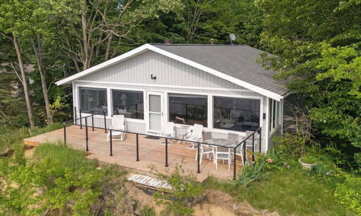 South Haven House | Your own private Lake Michigan sunset from SouthHavenKing