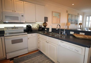 17 Quarterdeck Lane - Three Bedroom House