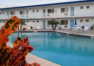 Best Location on Lido Keys! Steps to Lido Beach & St. Armand's Circle