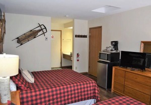 Birch Point Resort Condo #18 - Nelson Lake, Hayward