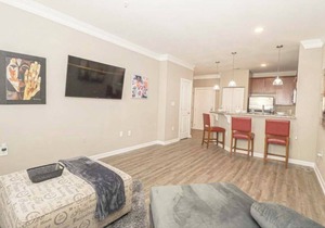 Cozy Buckhead Getaway
