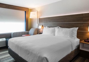 Holiday Inn Express & Suites Ludington