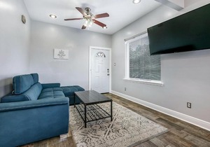 Lovely 3BR next to City Park