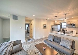 Modern Indianapolis Condo < 2 Miles to Downtown!