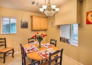 NEW! West Palm Beach Escape Near Bars, Food & Golf