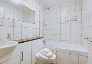 Quay Apartment
