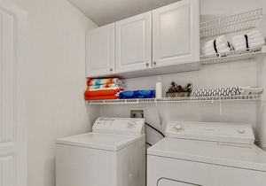Villa de Souvenirs - Disney 4 Bedroom, 3 Baths