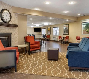 Comfort Inn Suites Paw 