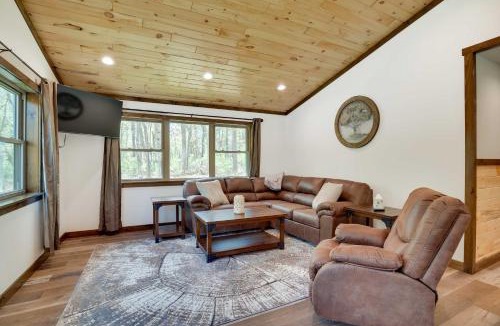 Hatfield House | 1/2 Mi to Lake Arbutus: Cabin w/ATV Trail Access