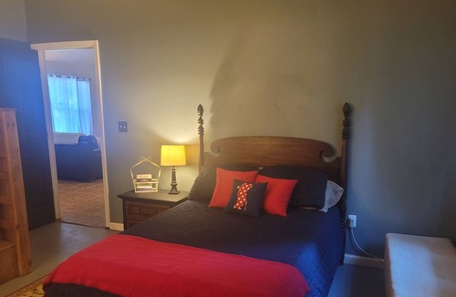 Oxford House | 1.5 mi to campus/2 mi to square. 2 bedroom/ 2 bath house with fenced in backyard