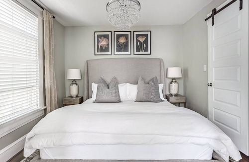 Atkins Park Apartment | 1 Bedroom Apartment With Private Back Yard Behind Historic House