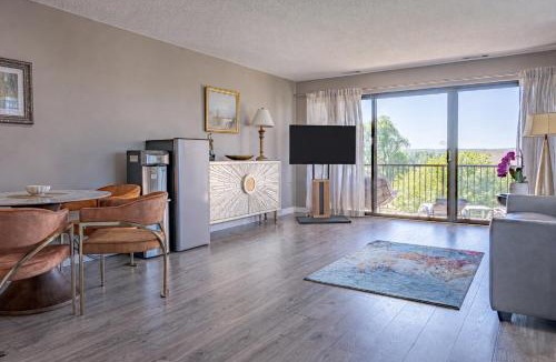 Acme Apartment | 1 Bedroom Condo Grand Traverse Resort in Williamsburg with GT Bay view