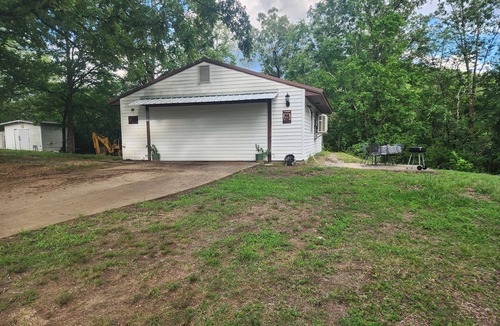 Hot Springs Cottage | 1-bedroom, dog friendly cottage