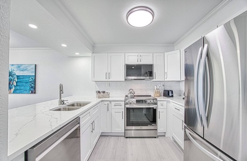 Sanibel Condo | 1 BR Gulf Front Sanibel Condo - 25 Steps to the the Beach
