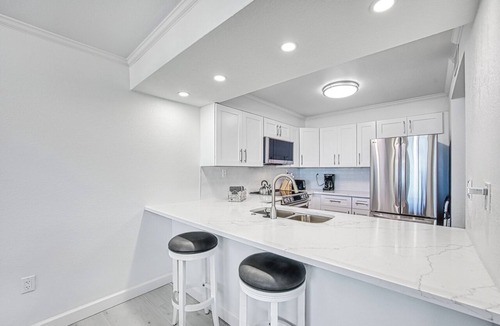 Sanibel Condo | 1 BR Gulf Front Sanibel Condo - 25 Steps to the the Beach