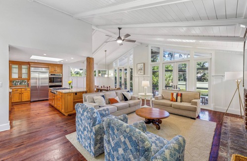 Oceanside House | 1 Catbird @ Sea Pines | Golf Views | Steps From Beach | Game Room | Scenic Screened Porch