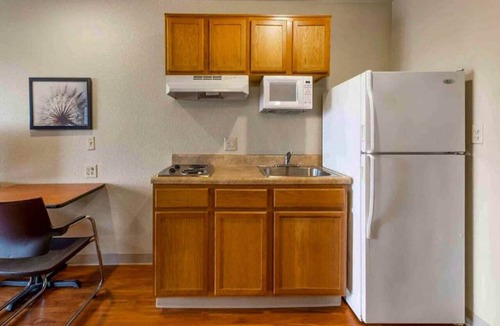Bossier City Apartment | 1 Full Bed | Smoking, Kitchen