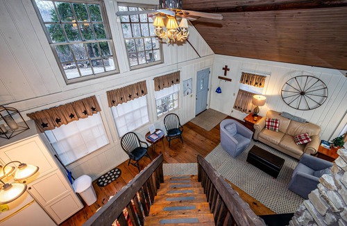 Nashville Cottage | 1 King Bed Loft + Bd , 1BA