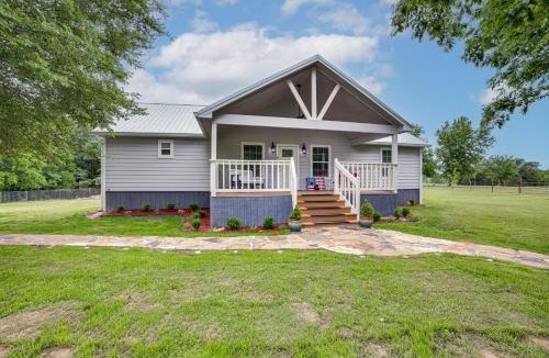 Yantis House | < 1 Mi to Lake Fork: ‘Appy Haven’ in Yantis