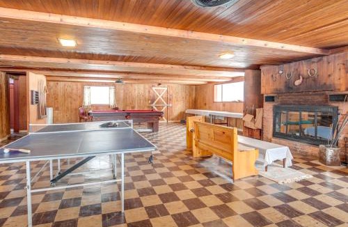 Laurium House | 1 Mi to Lake Superior: Cottage w/Sauna & Rec Room