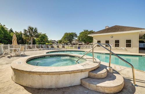 Red Hill Condo | < 1 Mi to Legends Golf Resort: Condo w/Pool!