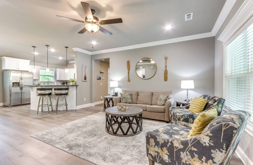 Holiday Island House | < 1 Mi to Marina! Family Home in Eureka Springs