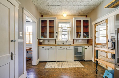 Crosstown House | 1 Mi to Overton Park: Extended Stay in Memphis!