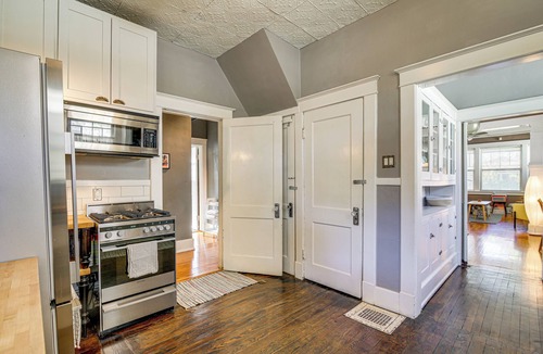 Crosstown House | 1 Mi to Overton Park: Extended Stay in Memphis!