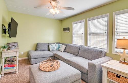 Garden City House | 1 Mi to Surfside Beach: Coastal Cottage