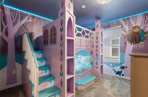 Four Corners House | 10 BR Home, Themed Rooms, Private Pool, in New Windsor Cay Resort