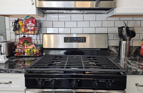 Bloomington House | 10 Min to Stadium By I-69 King Beds Big Fenced Yard Great Parking!