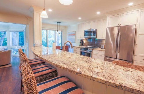 Kiawah Island Condo | 10 Min Walk To Beach Dog Friendly Renovated Villa With Custom, High End Finishes & Lagoon Views
