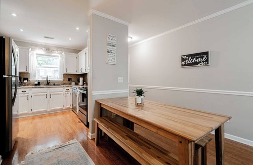 Irmo House | 10 Mins to Lake Murray! The Dutch Creek Cottage