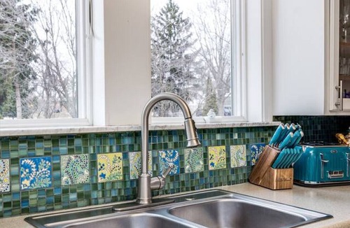 Ann Arbor Apartment | 10 Mins To The Big House/Sleeps Up To 10 Guests