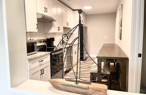 Isle of Palms Condo | #101 Ocean Inn 2 Bedroom 1.5 Bath Modern Favorite