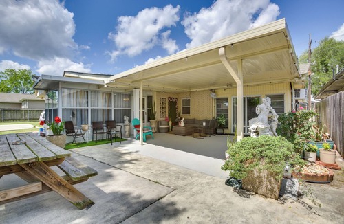 Westwego House | 11 Mi to NOLA: Westwego Home w/Sunroom!