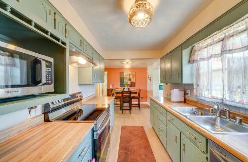 Bridgeport House | 11 Mi to UofL & Norton Hospital: Louisville Home