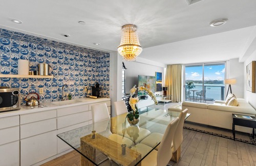 West Avenue Condo | 1100 West Avenue By MWG Hospitality