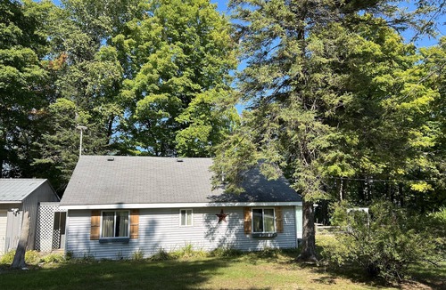Cheboygan Cottage | 125 ft of Private BEACHFRONT with large, secluded yard & spectacular views!
