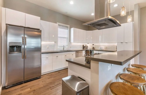 Mid-City House | 15% OFF Monthly | 10% OFF Weekly-4BR Townhouse in Bienville Villas