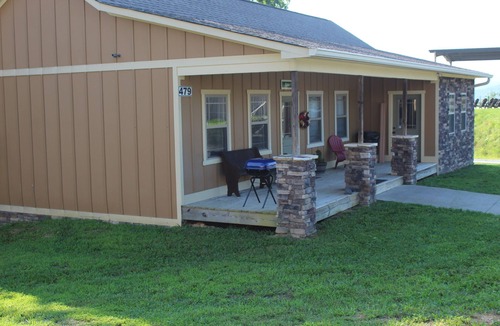 Tennga House | 18-Person Cabin in the Mountains of Ocoee, TN!