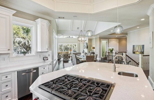 Oceanside House | 18 Sandhill Crane ~ Luxury 2nd Row Ocean Home in Sea Pines with Elevator!