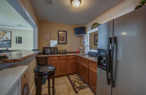 Belmont House | 180 degree lake view, 300 ft. of shoreline, heated pool, and private beach.