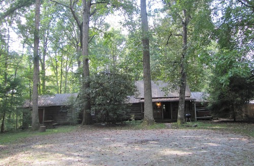 Hendersonville Cabin | 1800s Log Cabin with modern amenities conveniently located.