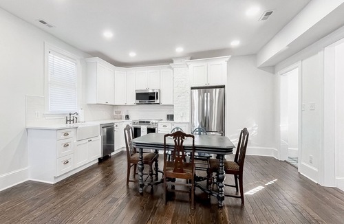 West Fairfax House | 1900s farmhouse with yard games, firepit, & renovated interior - dog-friendly