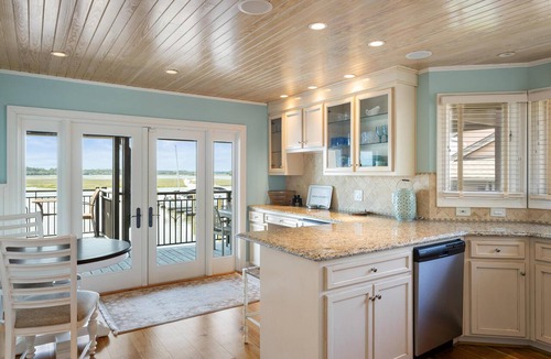 Bohicket Marina Village Condo | 1922 Bohicket Marina by Akers Ellis Rentals